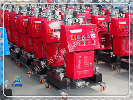 聚氨酯外墻保溫噴涂機(jī)高效噴涂的優(yōu)勢(shì)(圖1) 聚氨酯外墻保溫噴涂機(jī)高效噴涂的優(yōu)勢(shì)